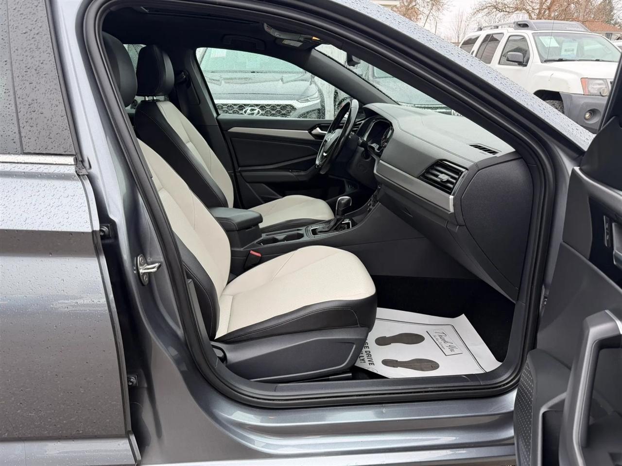 Volkswagen Jetta  2020