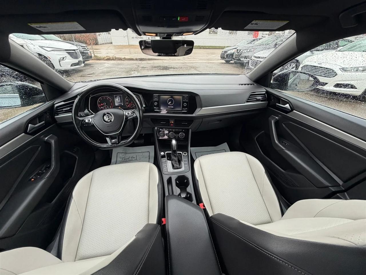 Volkswagen Jetta  2020