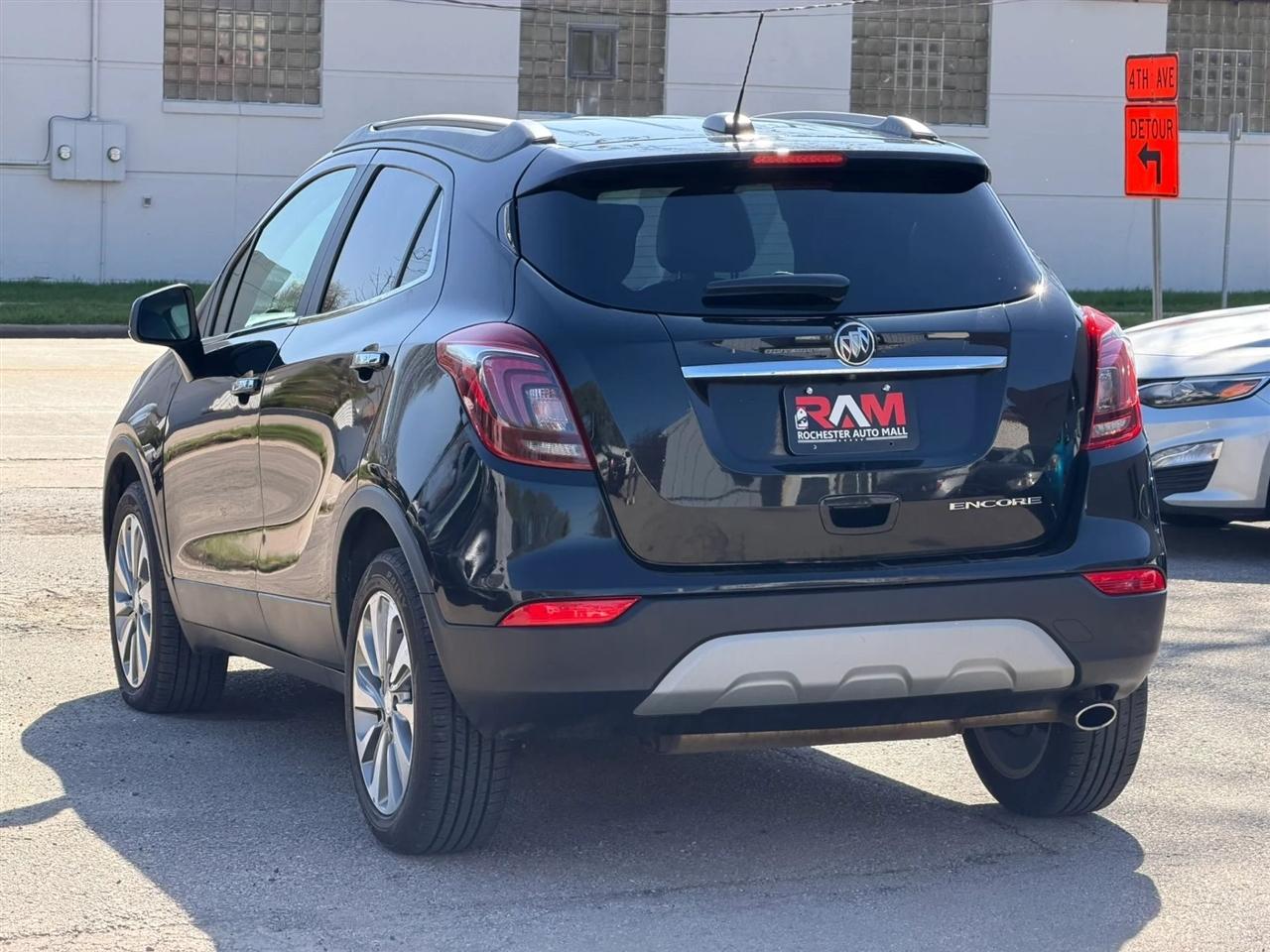 Buick Encore  2020