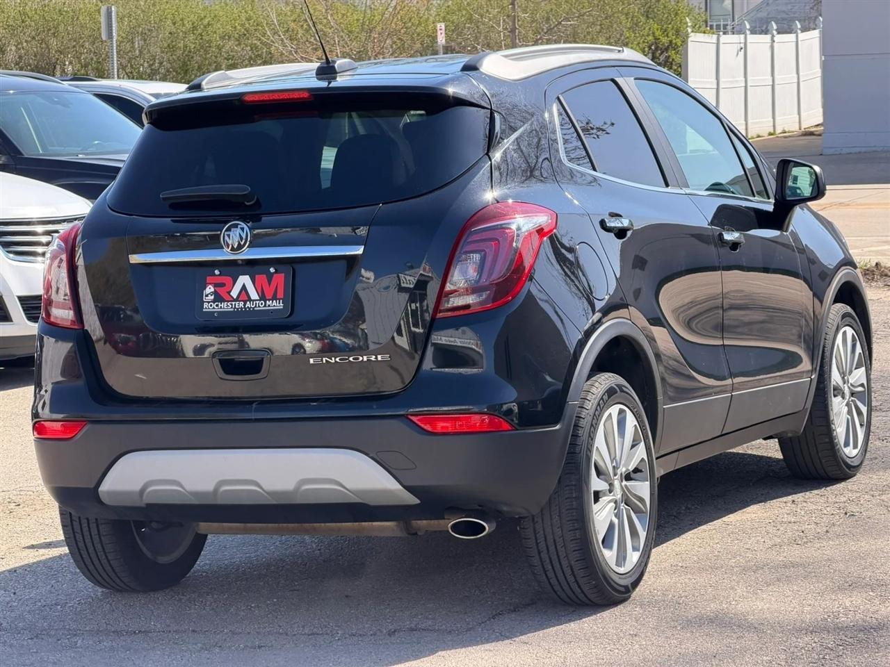 Buick Encore  2020