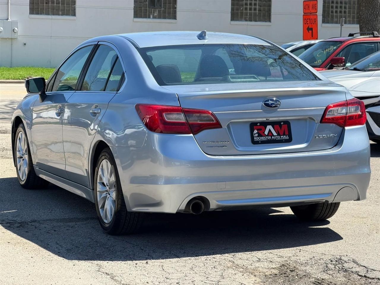 Subaru Legacy  2017
