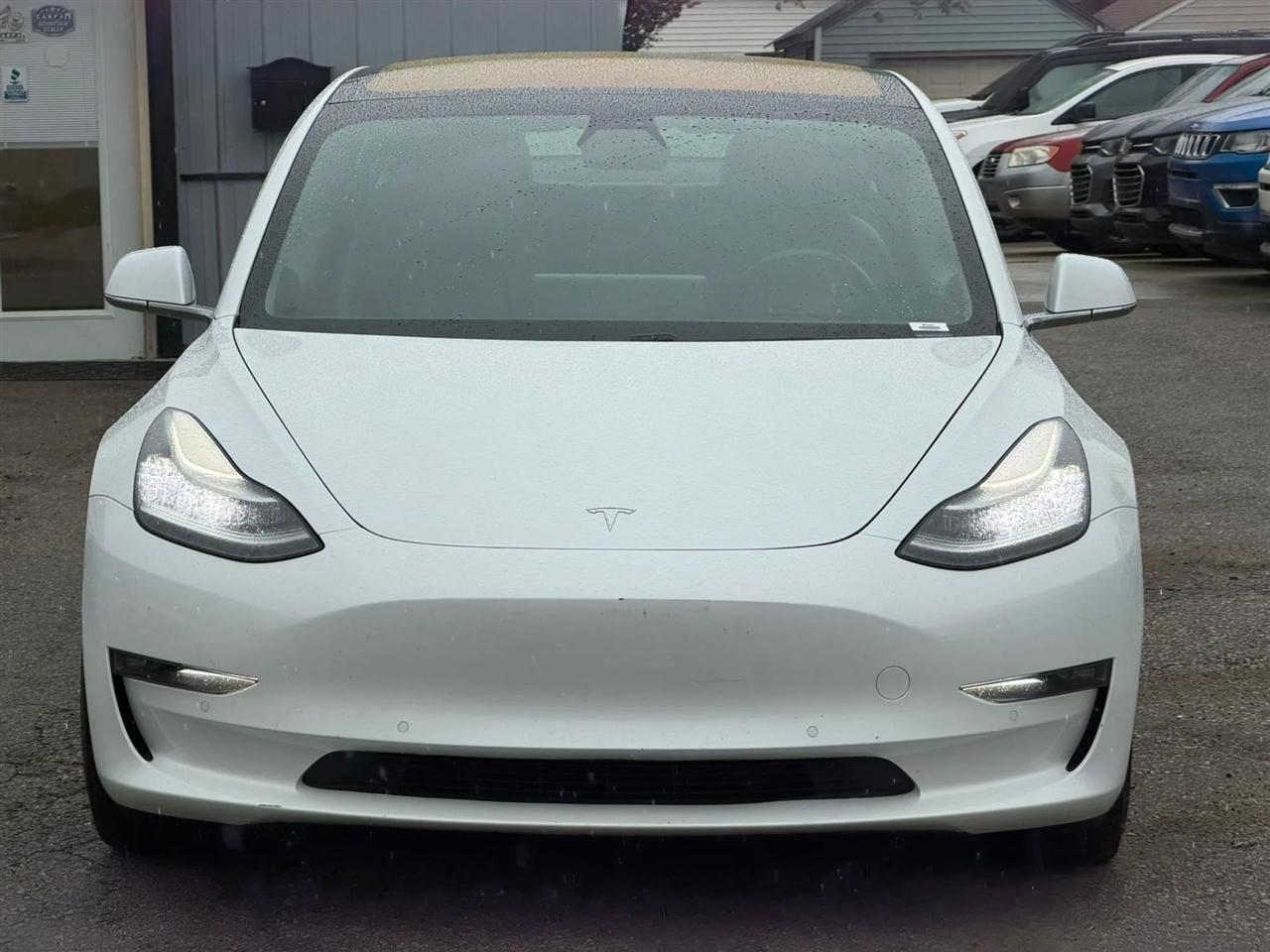 Tesla Model 3  2018