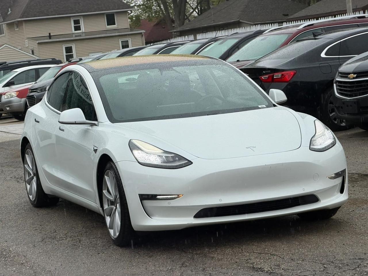 Tesla Model 3  2018
