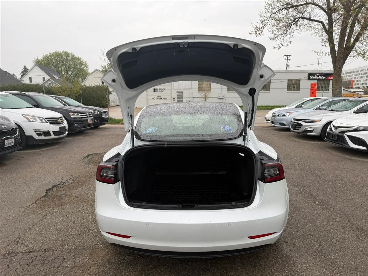 Tesla Model 3  2018
