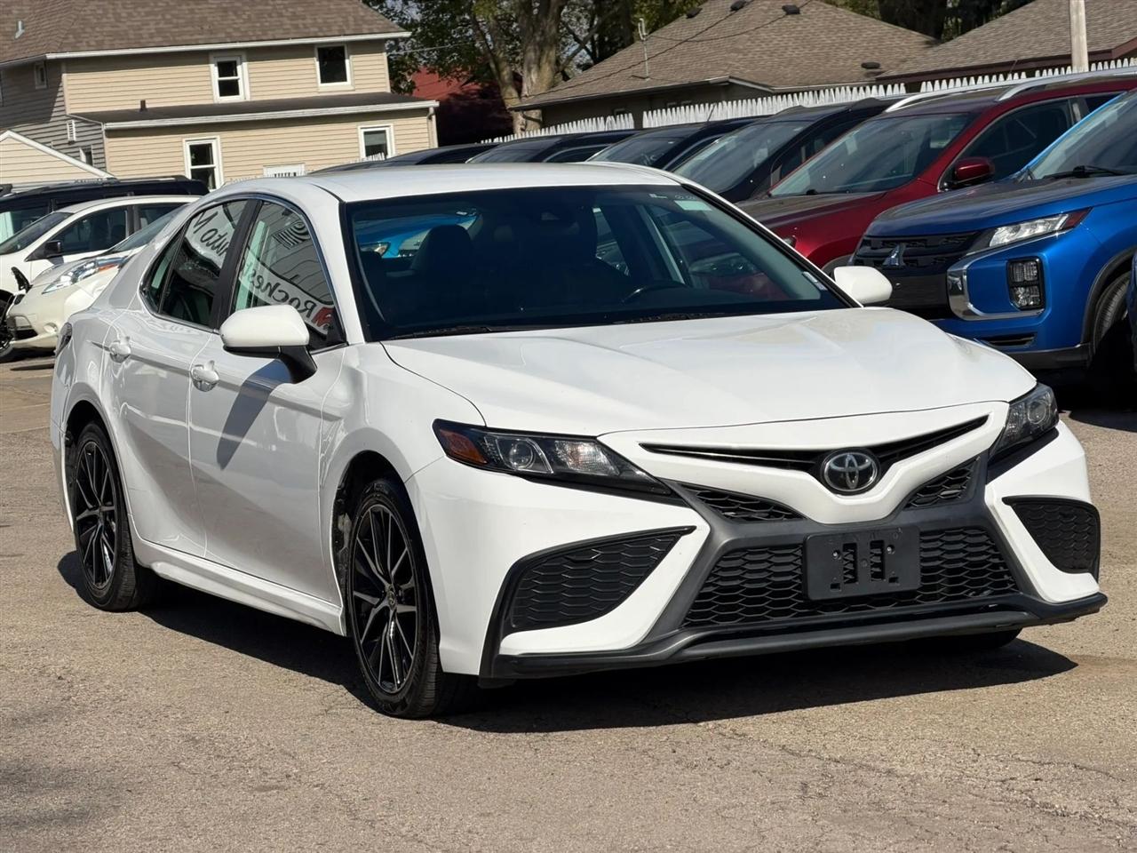 Toyota Camry  2021