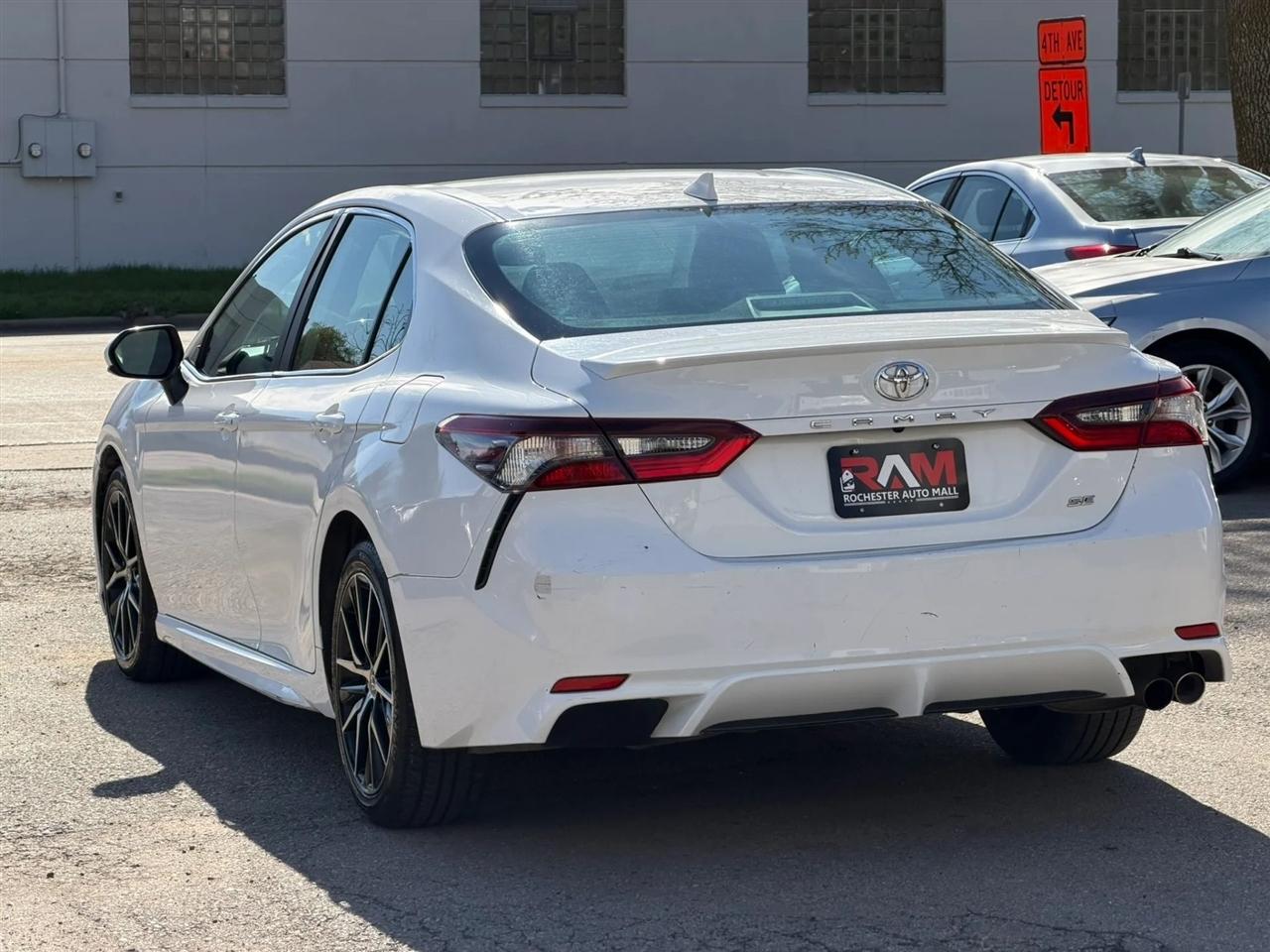 Toyota Camry  2021