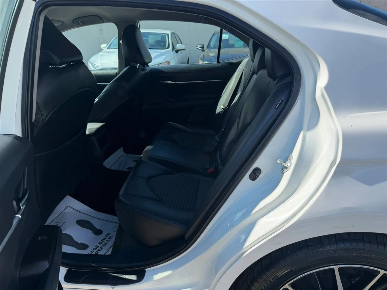 Toyota Camry  2021