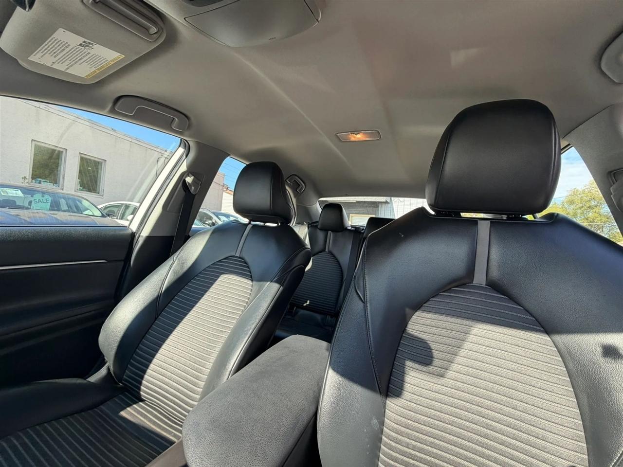 Toyota Camry  2021