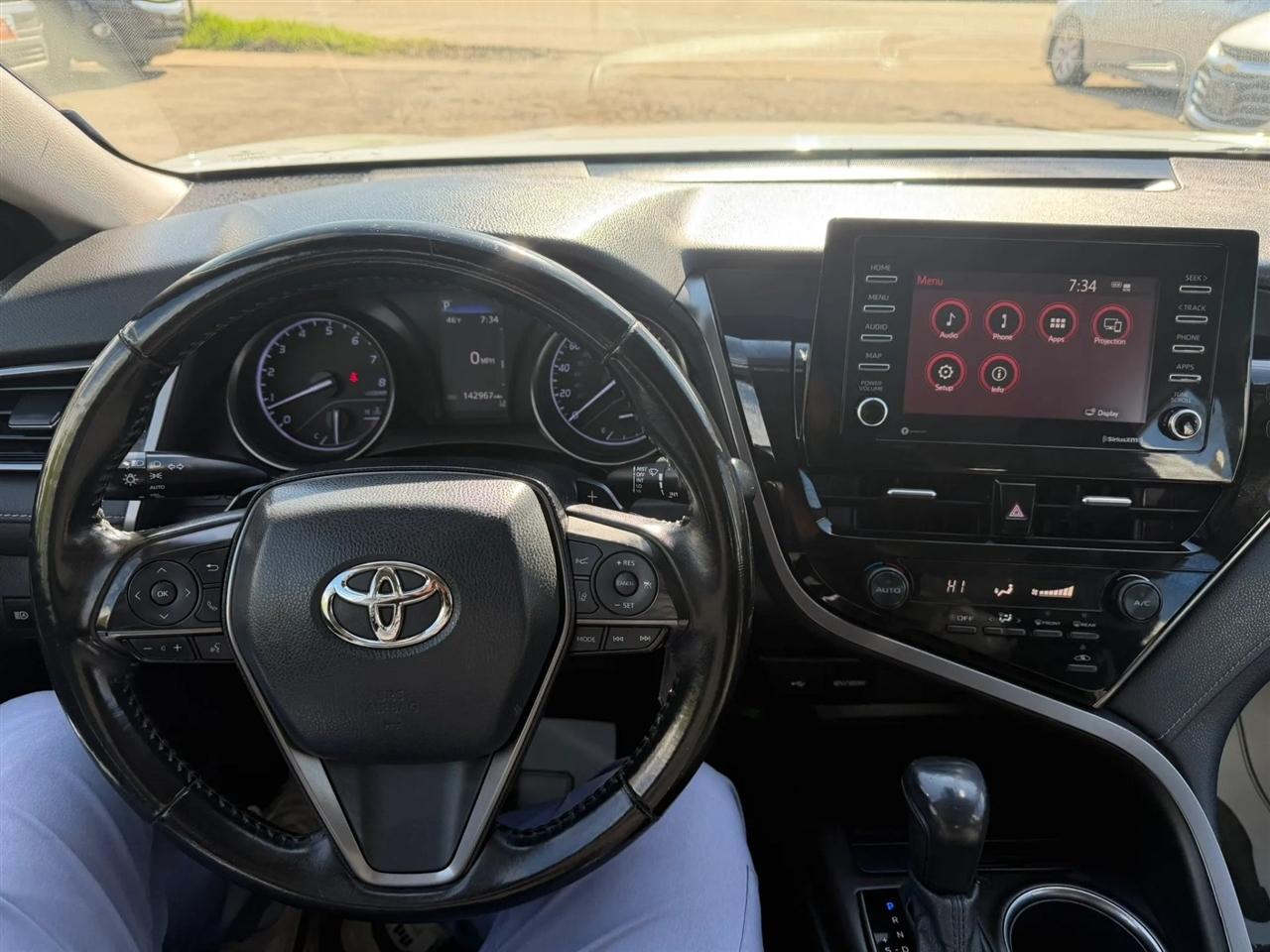 Toyota Camry  2021