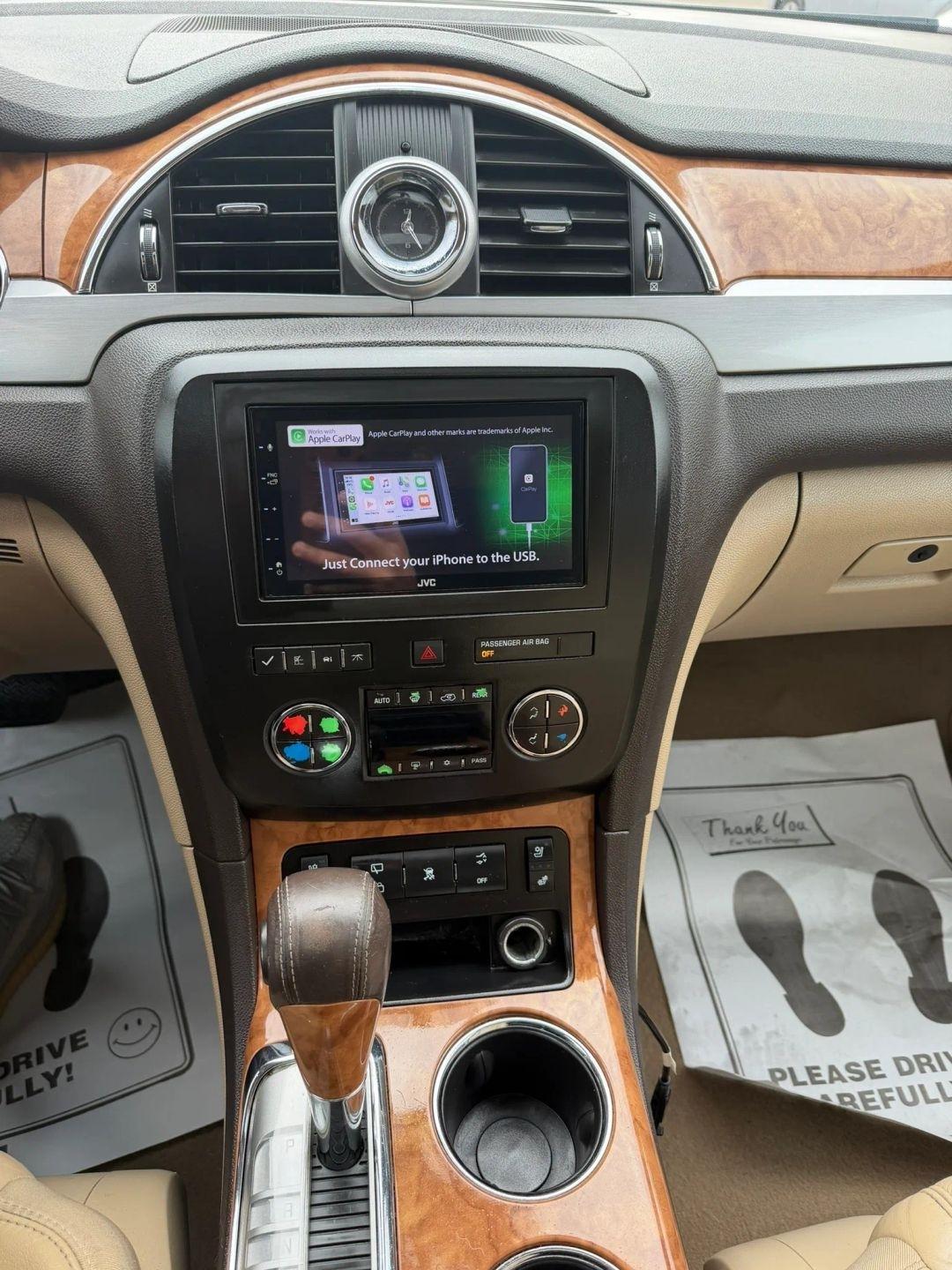 Buick Enclave  2011