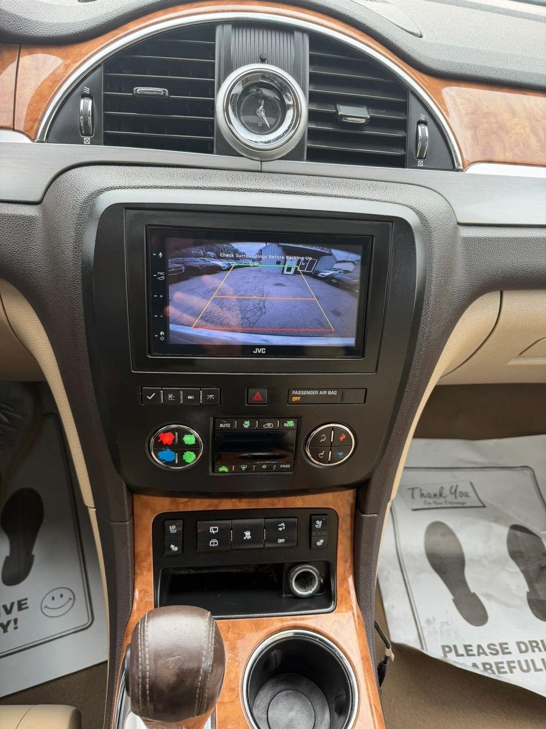 Buick Enclave  2011