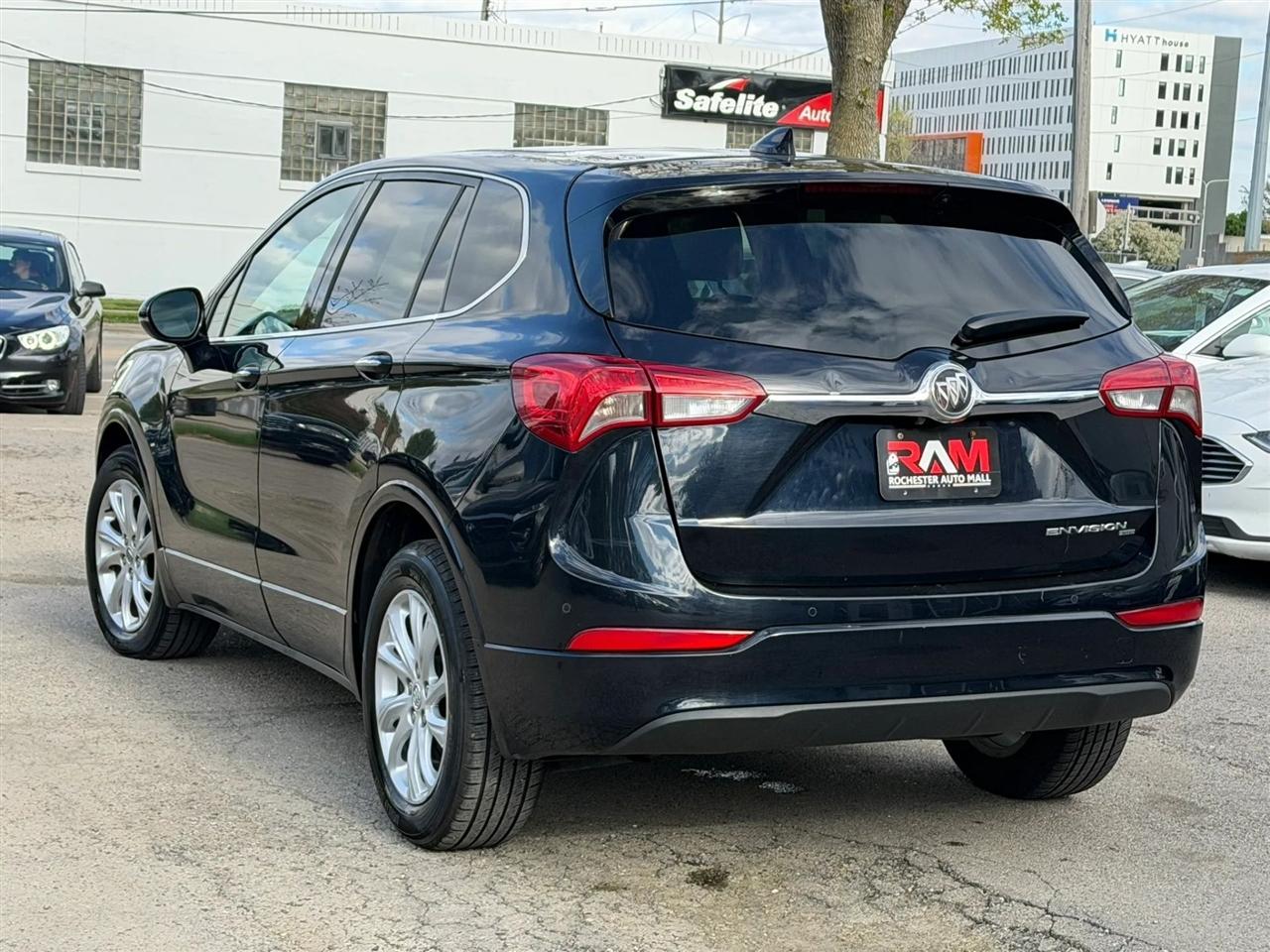 Buick Envision  2020