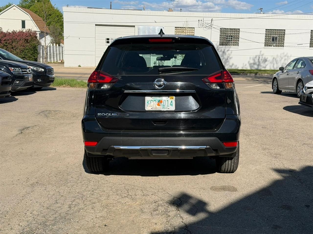 Nissan Rogue  2020