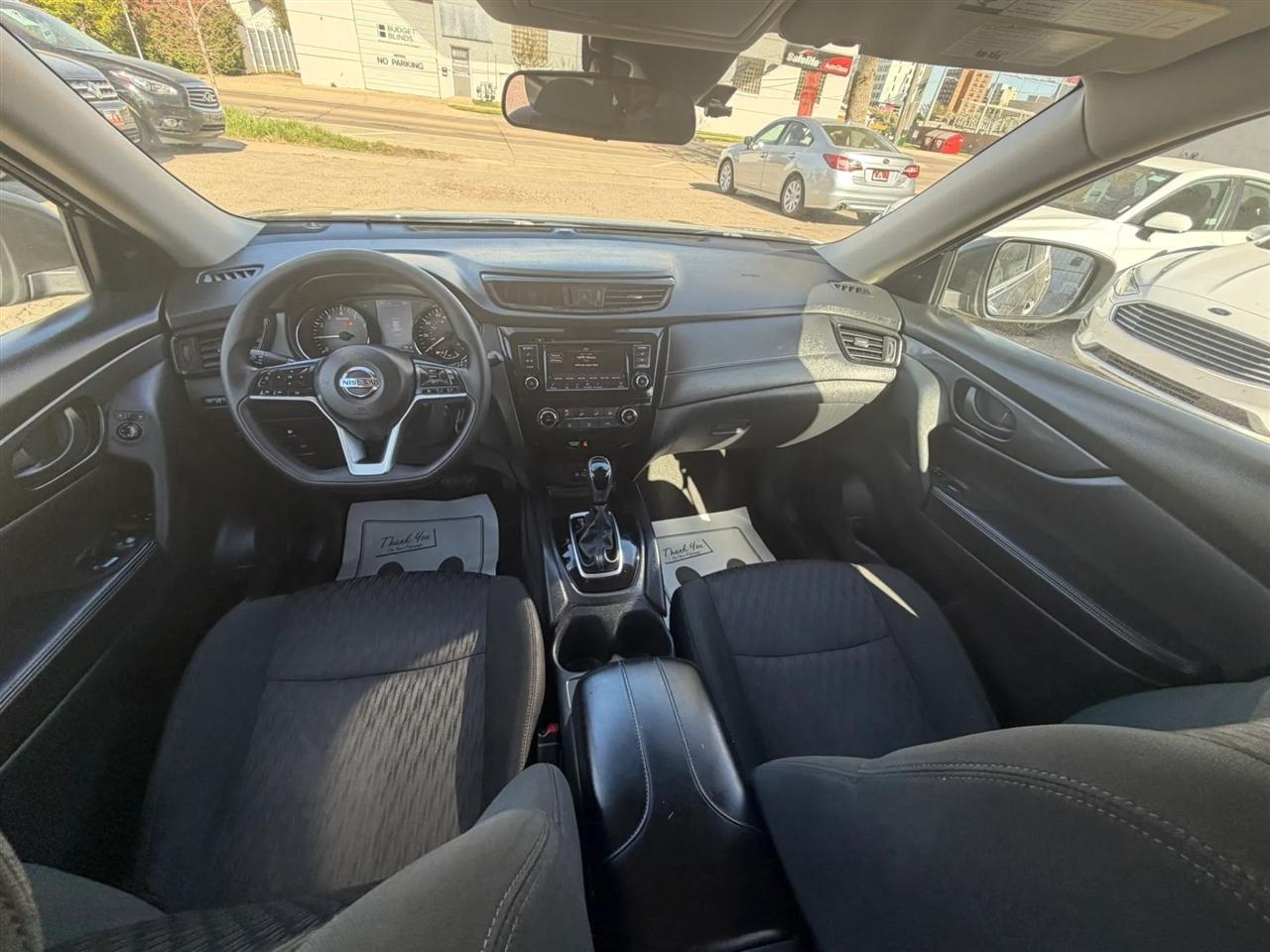 Nissan Rogue  2020