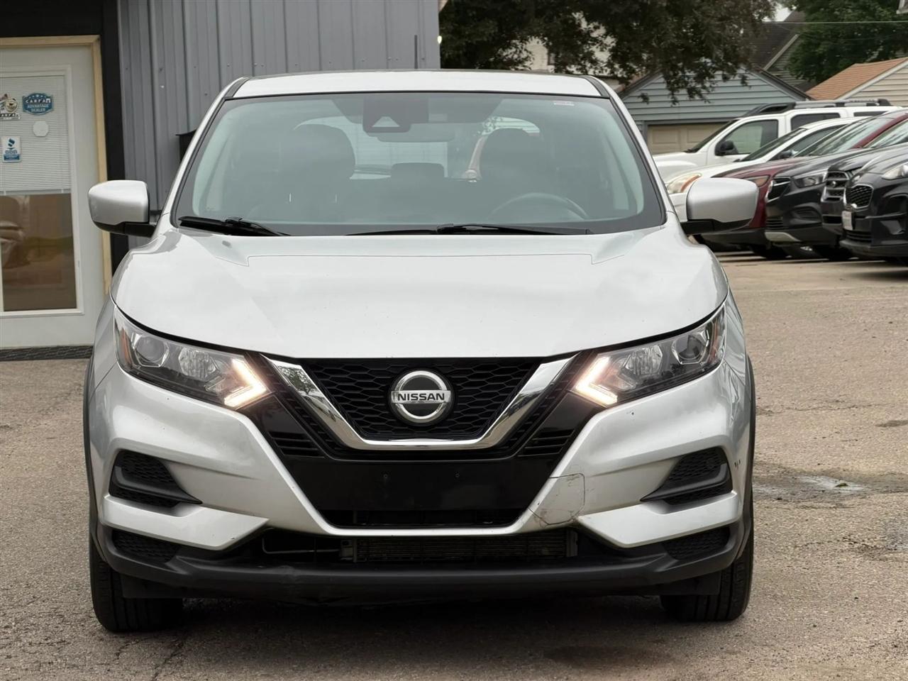 Nissan Rogue Sport  2020