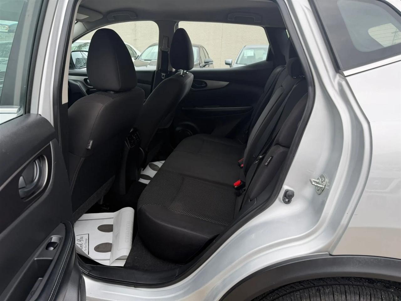 Nissan Rogue Sport  2020