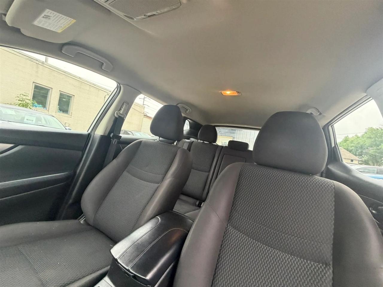 Nissan Rogue Sport  2020