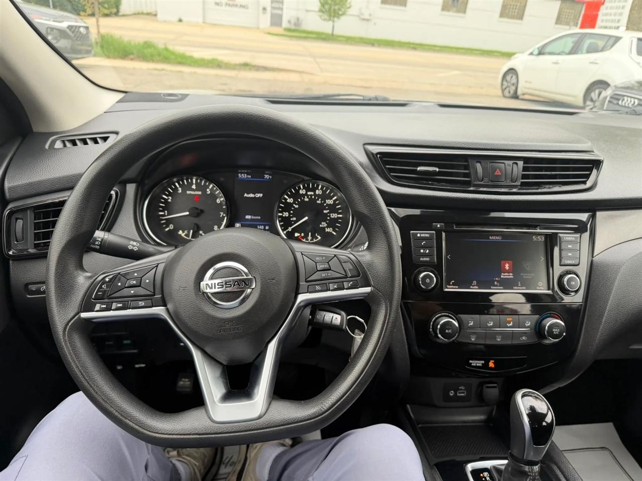 Nissan Rogue Sport  2020