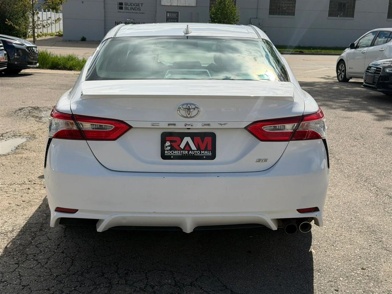 Toyota Camry  2020