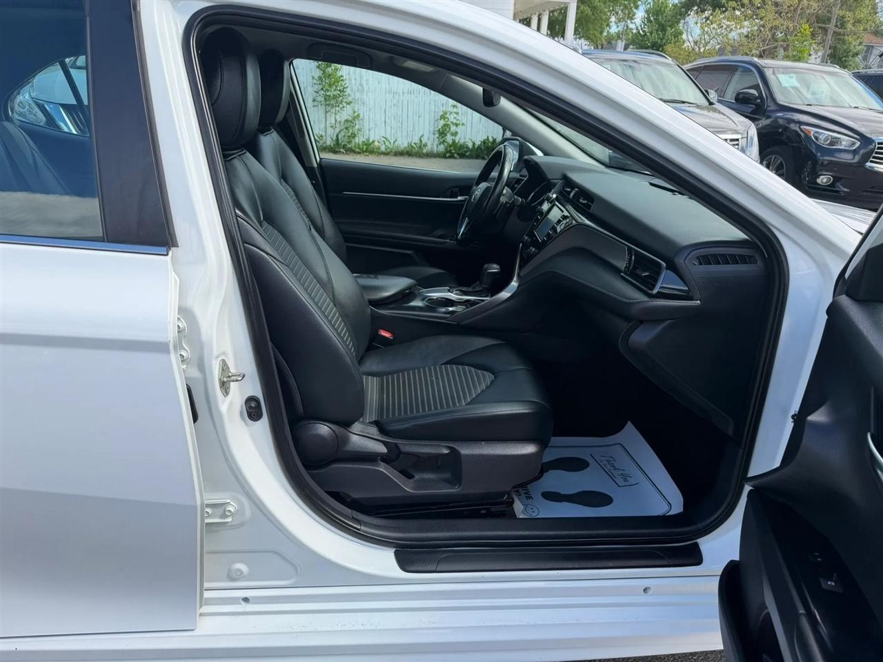 Toyota Camry  2020