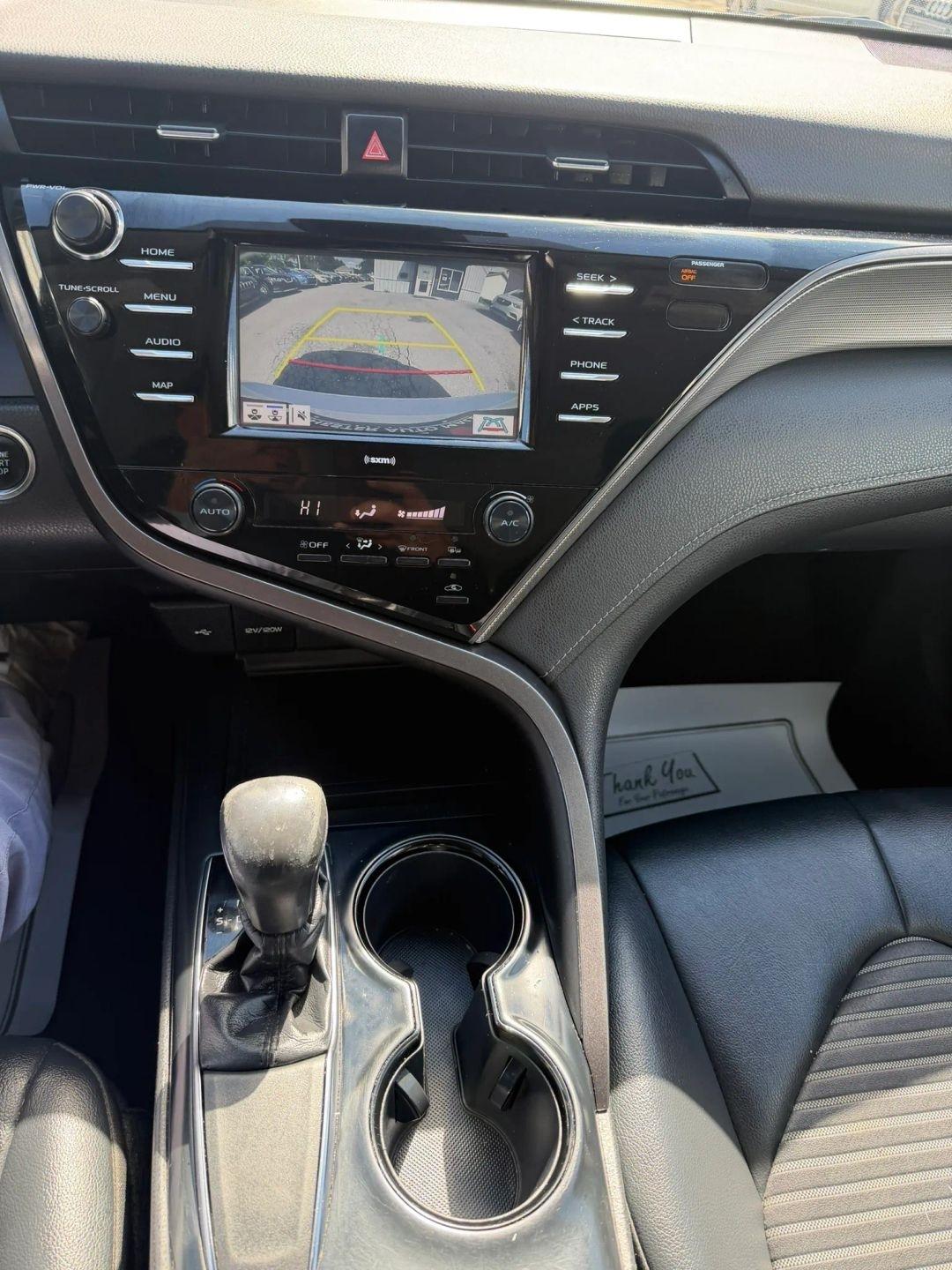 Toyota Camry  2020