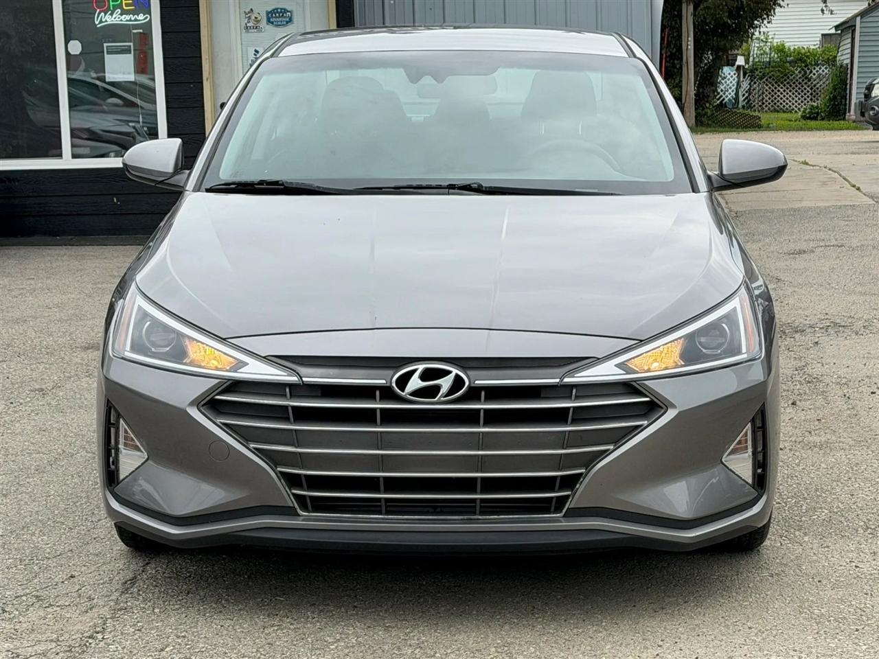 2020 Hyundai Elantra SE Sedan 4D