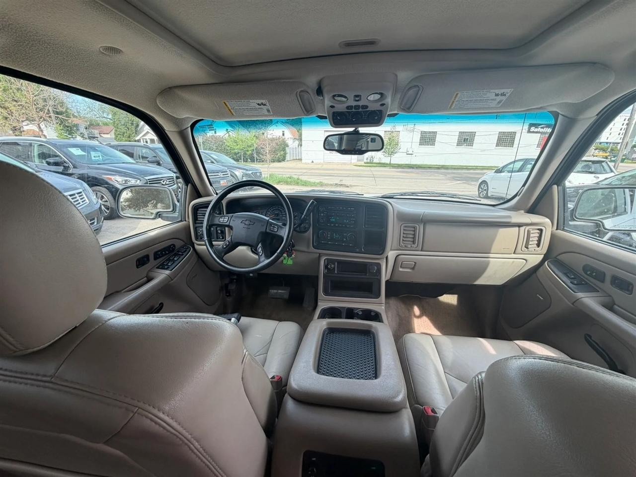 Chevrolet Tahoe  2004