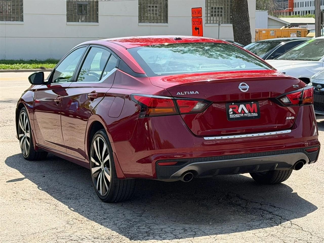 Nissan Altima  2020