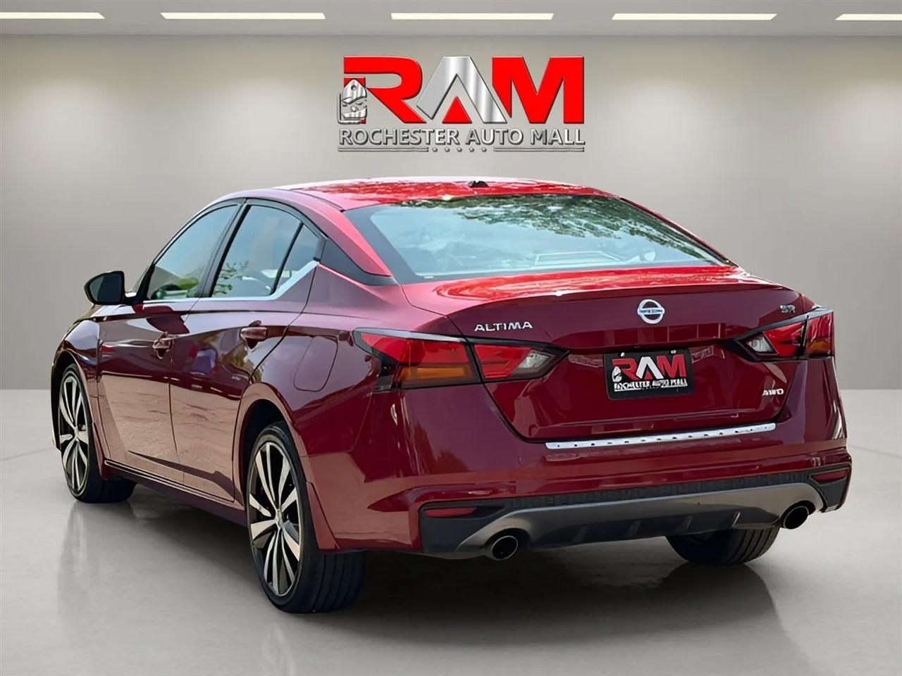 Nissan Altima  2020