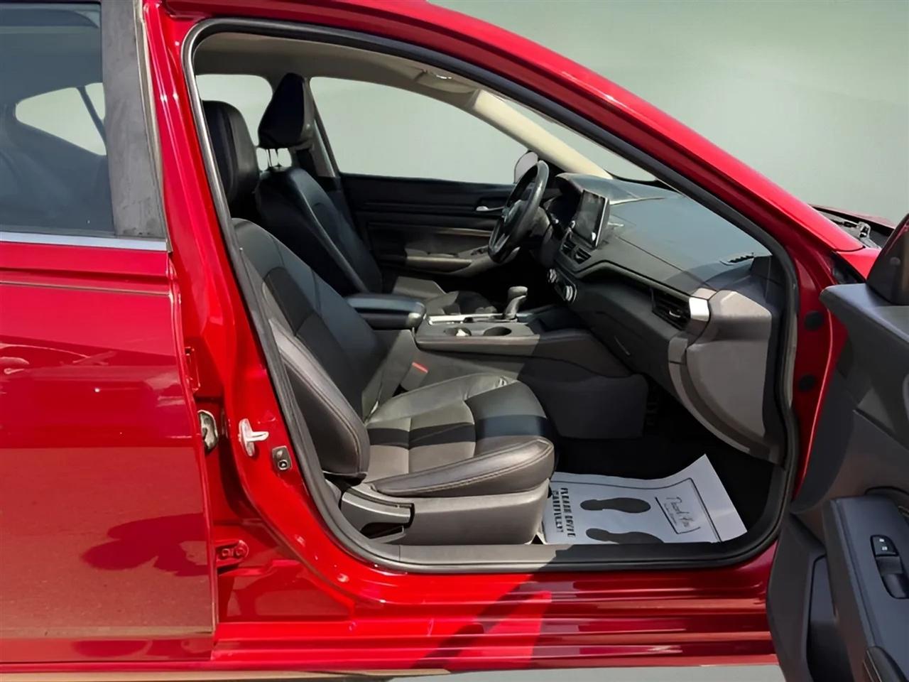 Nissan Altima  2020