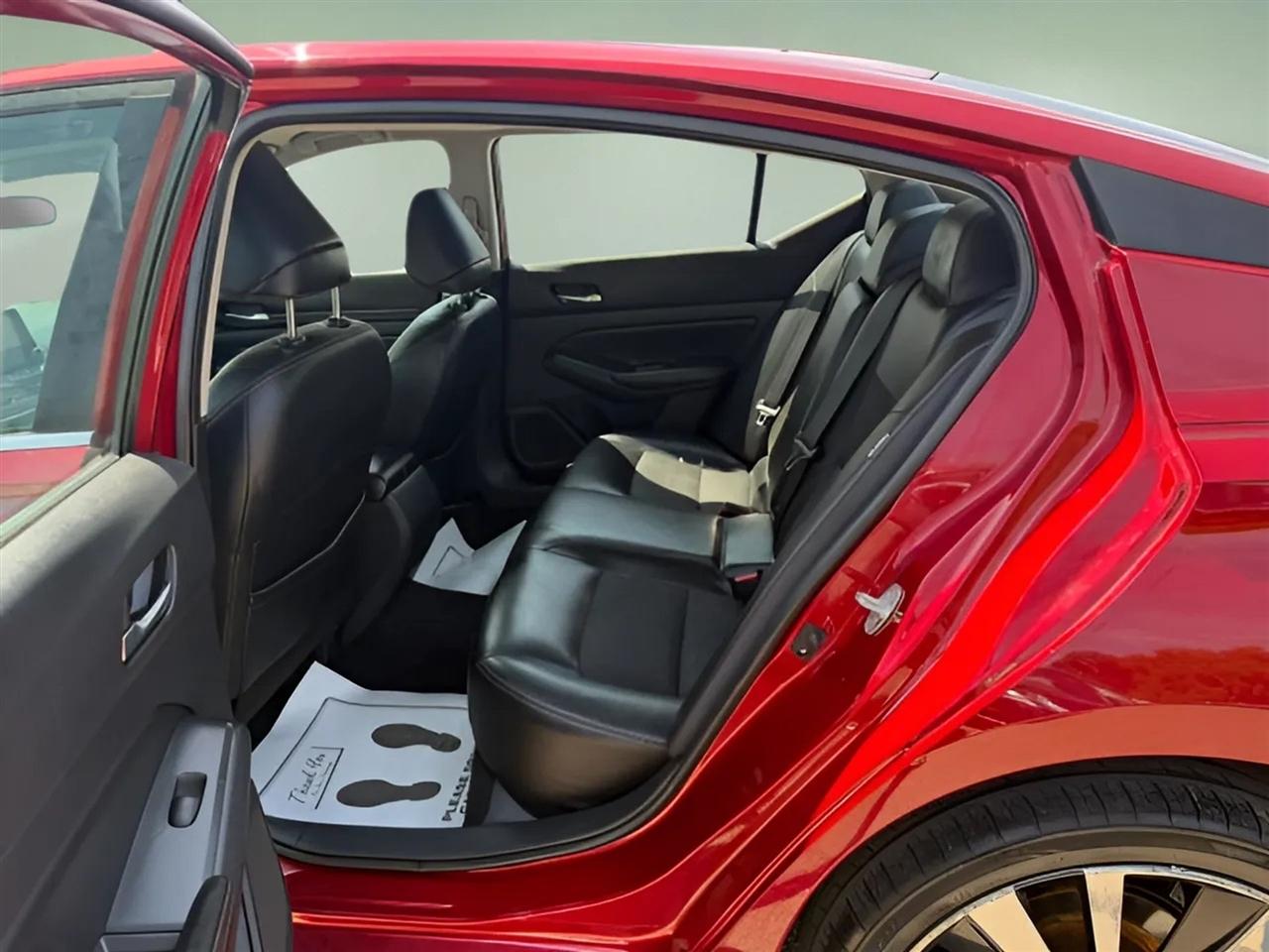 Nissan Altima  2020