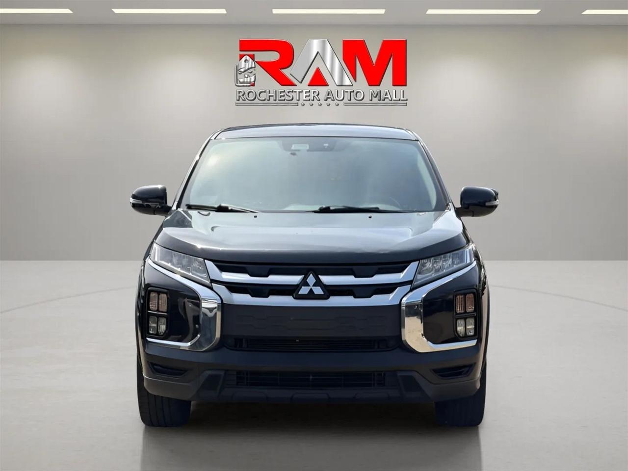 Mitsubishi Outlander Sport  2020