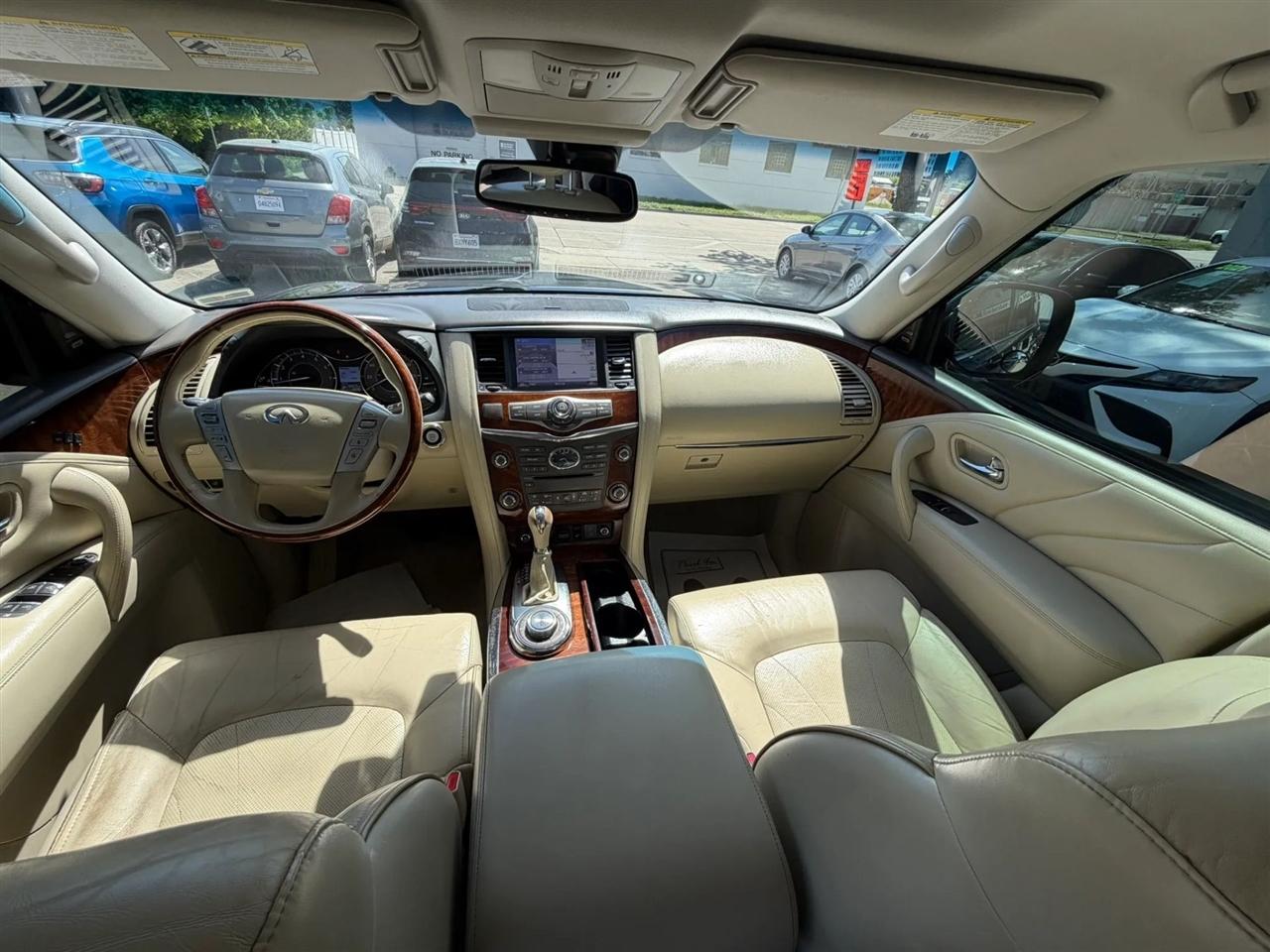 Infiniti QX80  2015