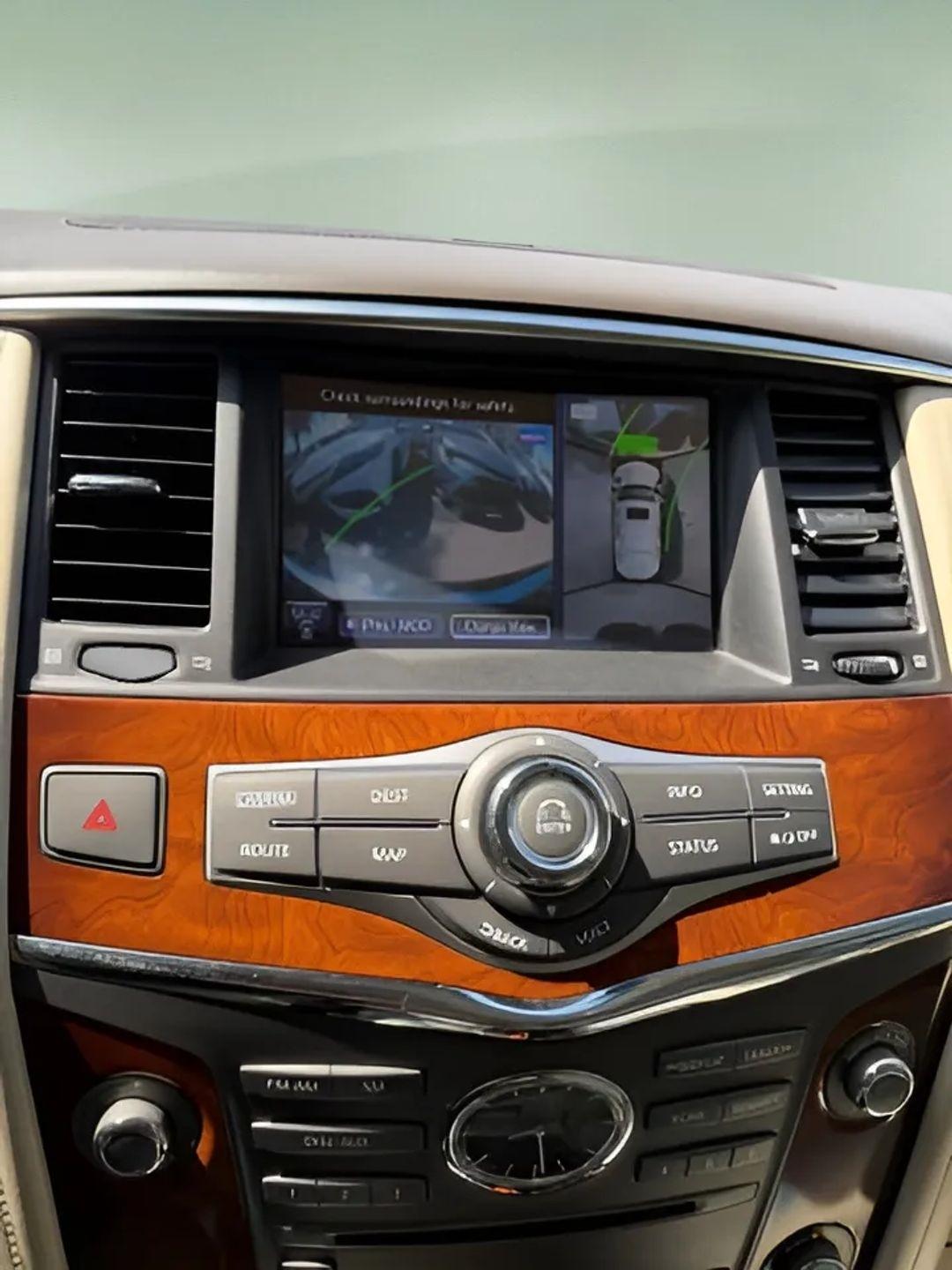 Infiniti QX80  2015