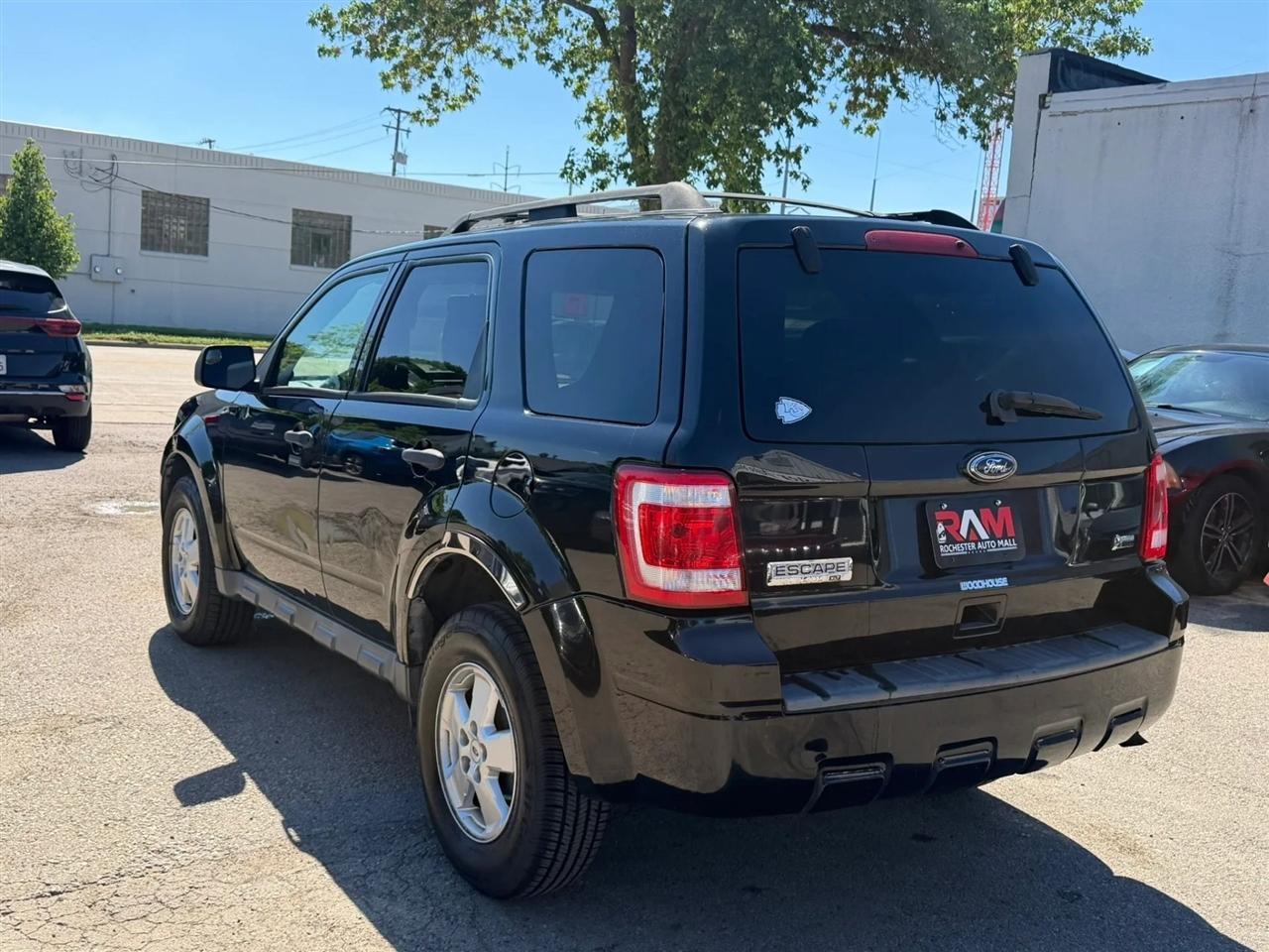 Ford Escape  2010
