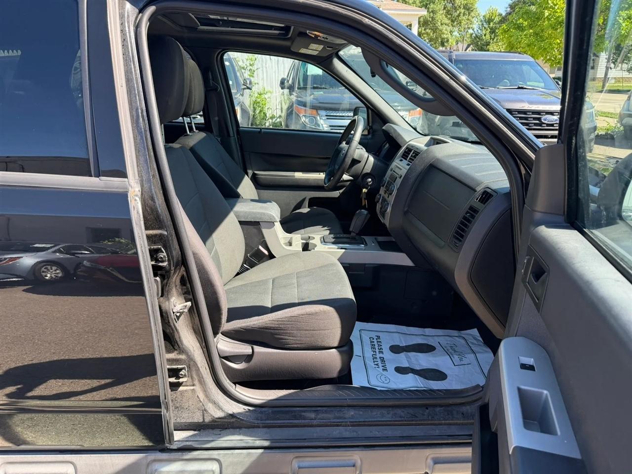 Ford Escape  2010