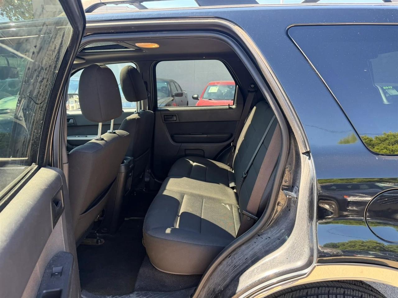 Ford Escape  2010