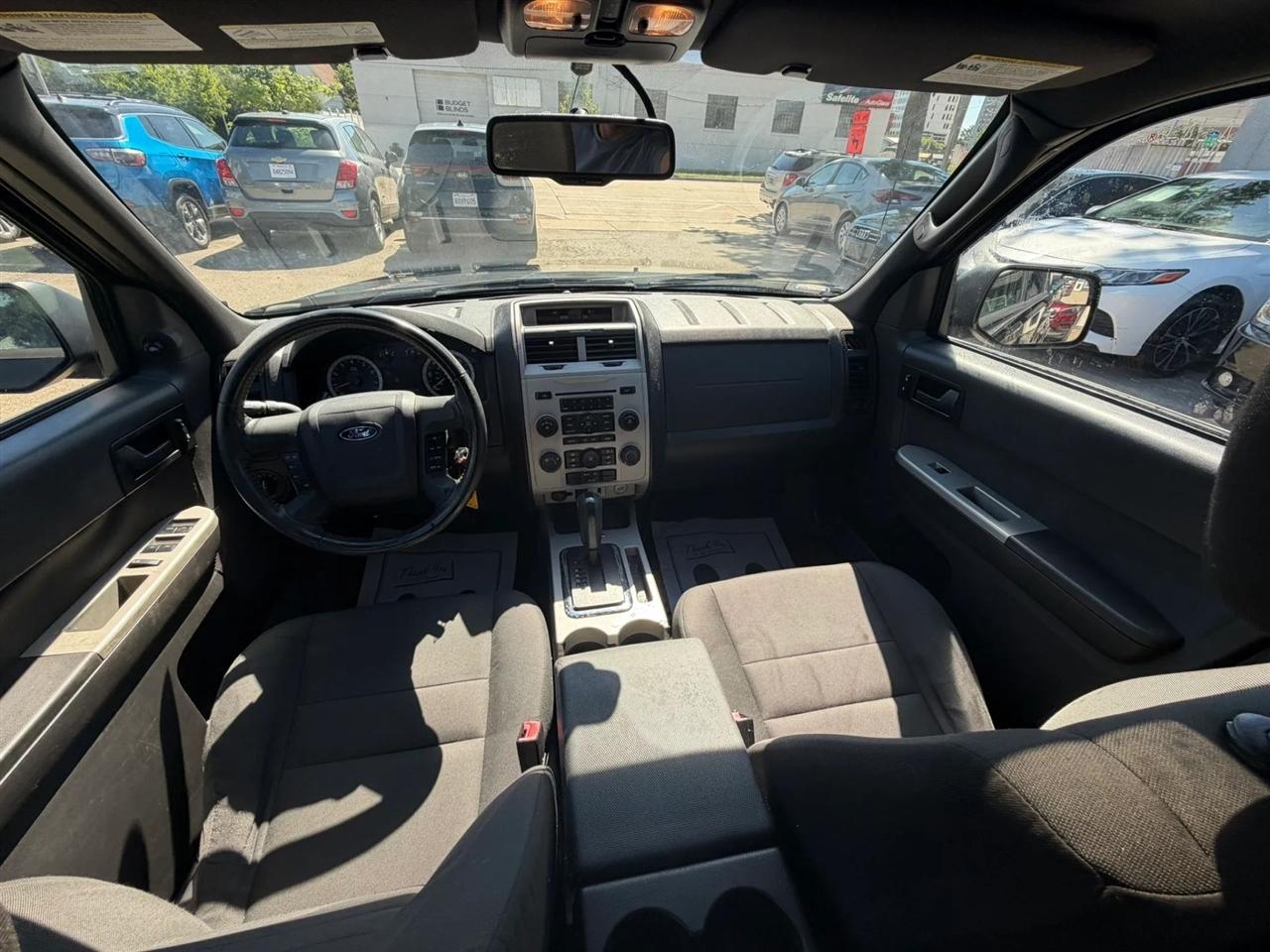 Ford Escape  2010