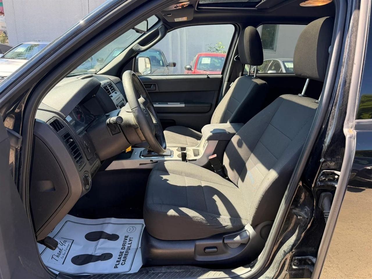 Ford Escape  2010