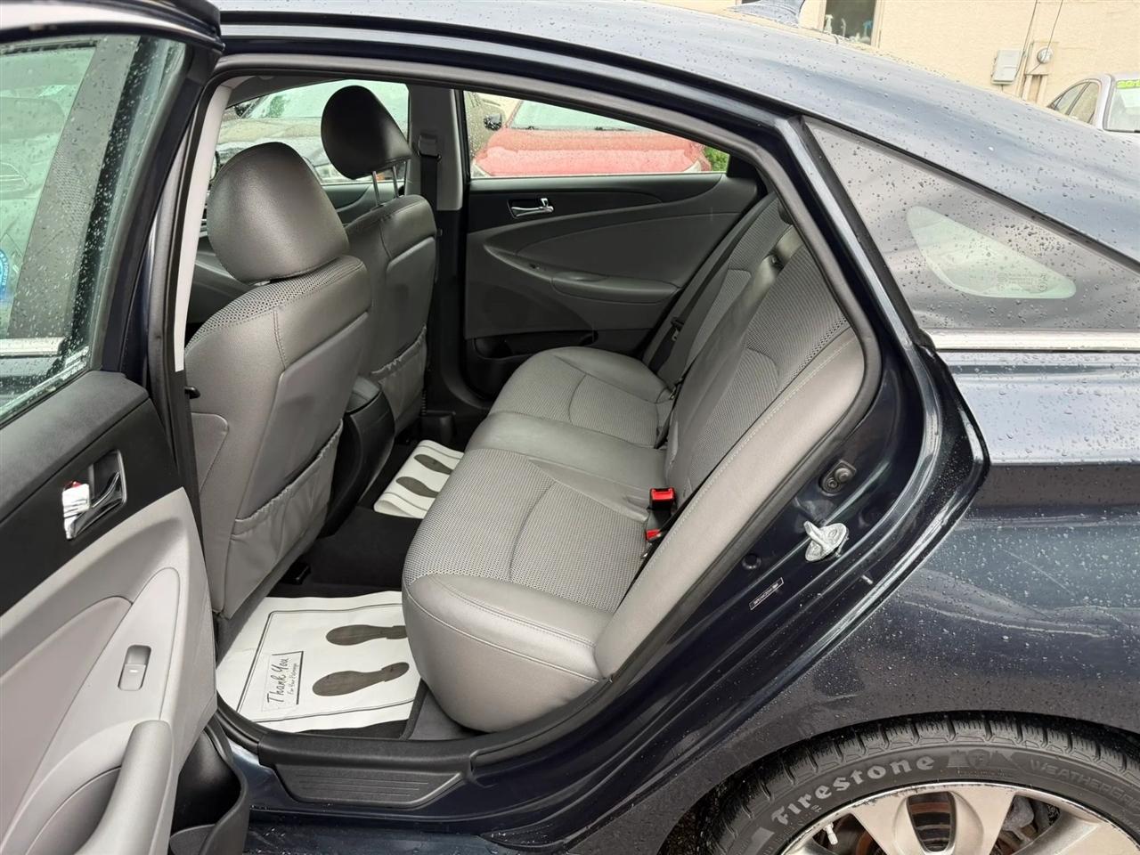 Hyundai Sonata  2012