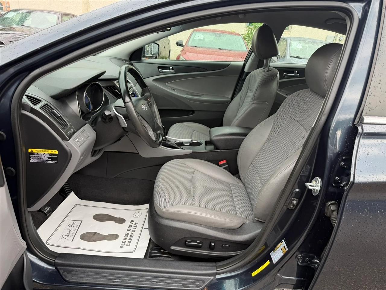 Hyundai Sonata  2012