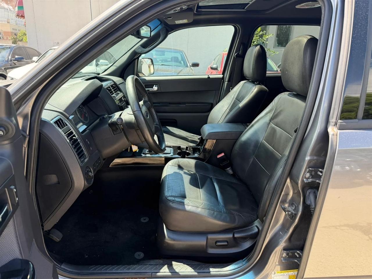 Ford Escape  2012
