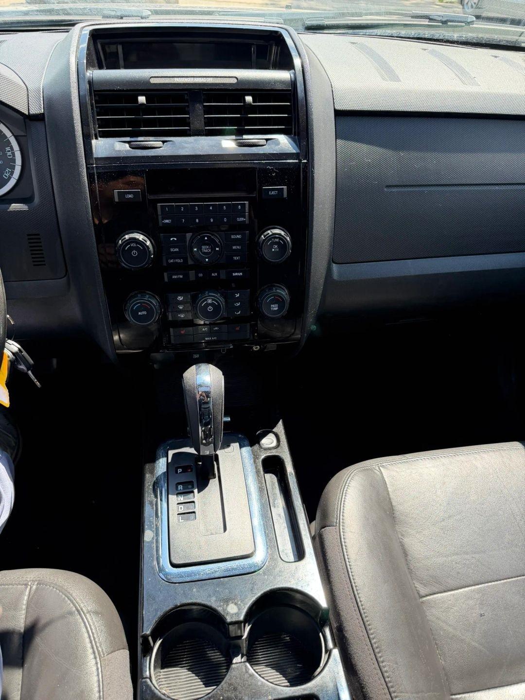 Ford Escape  2012