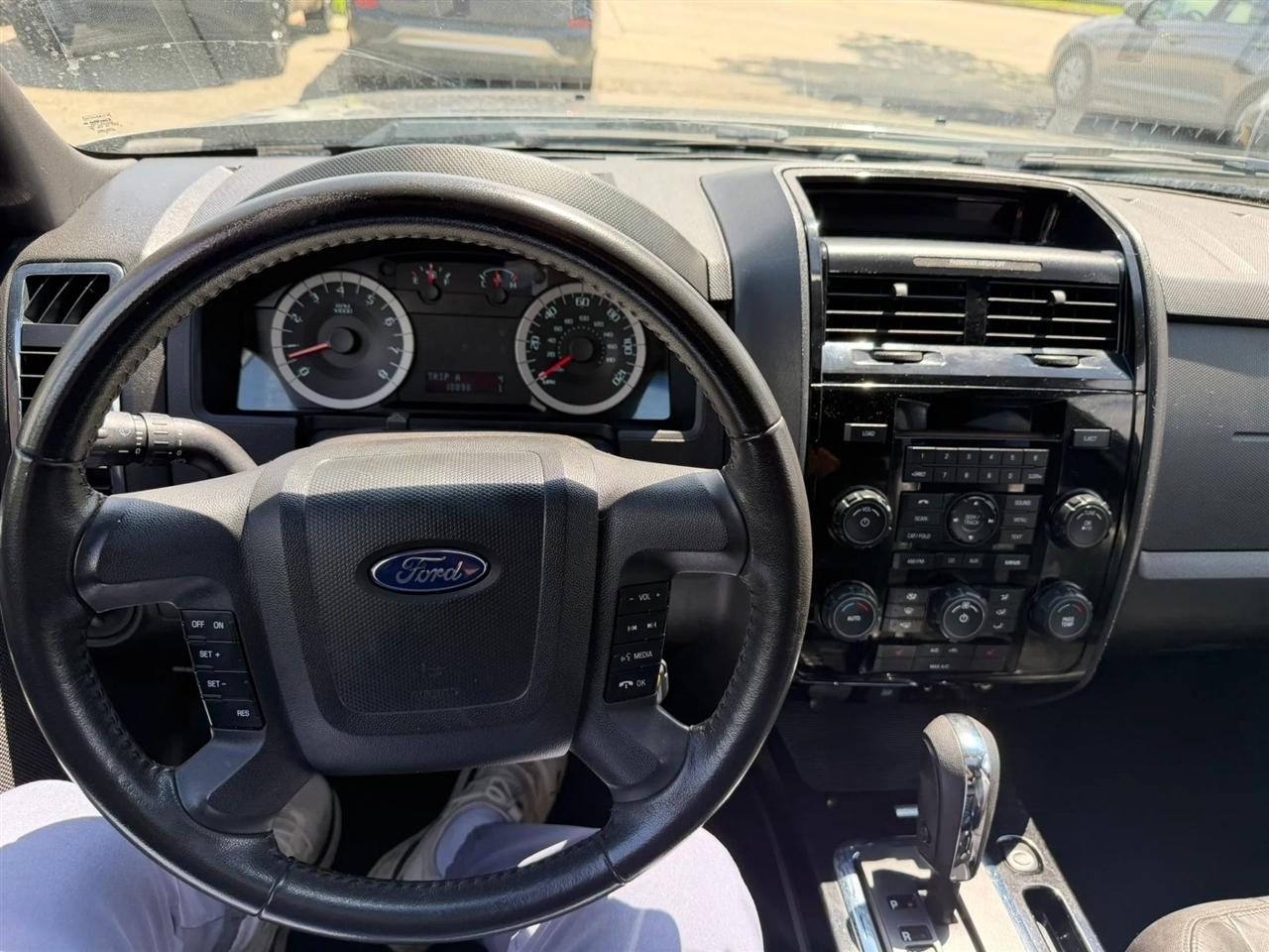 Ford Escape  2012