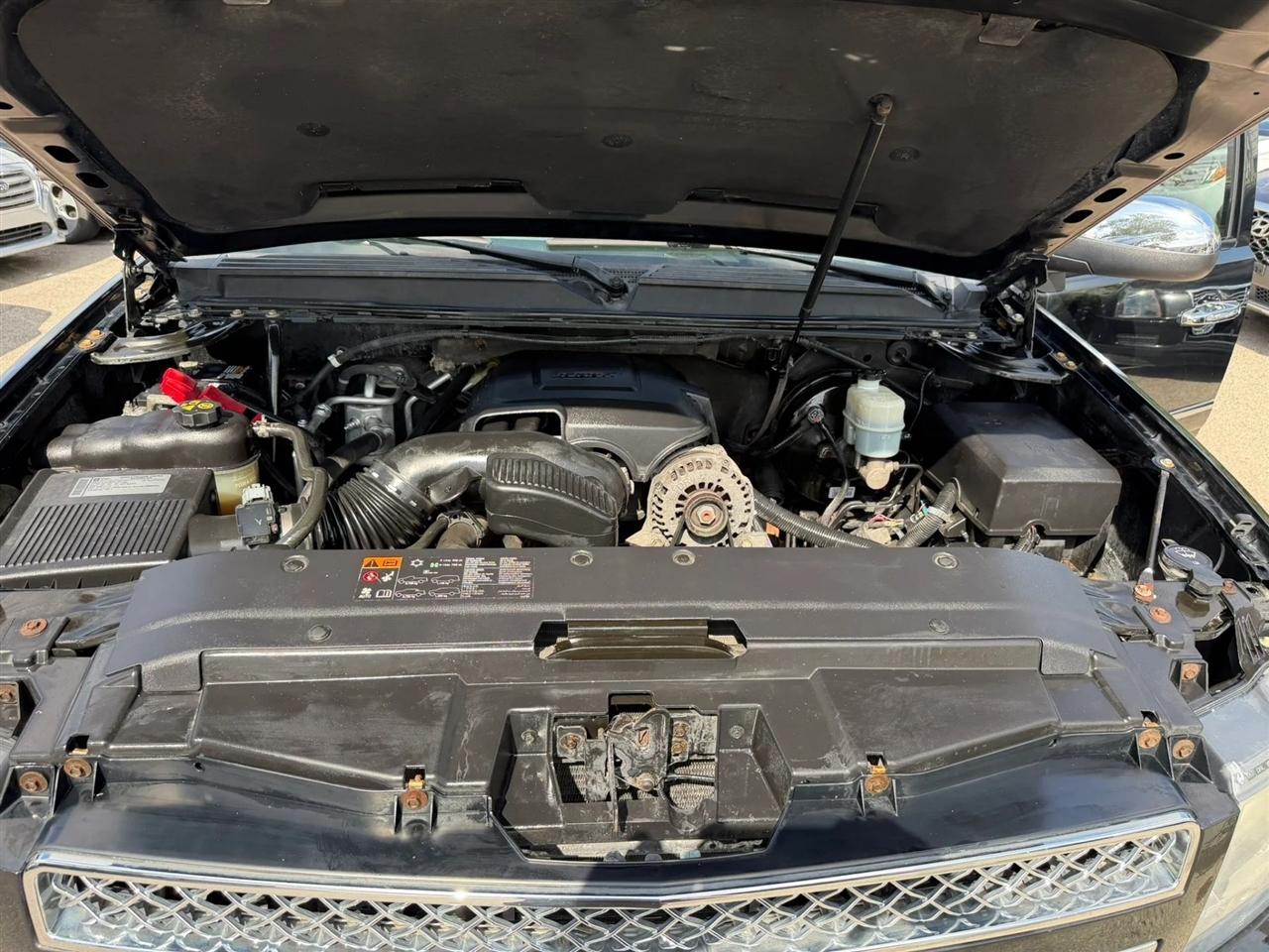 Chevrolet Tahoe  2011