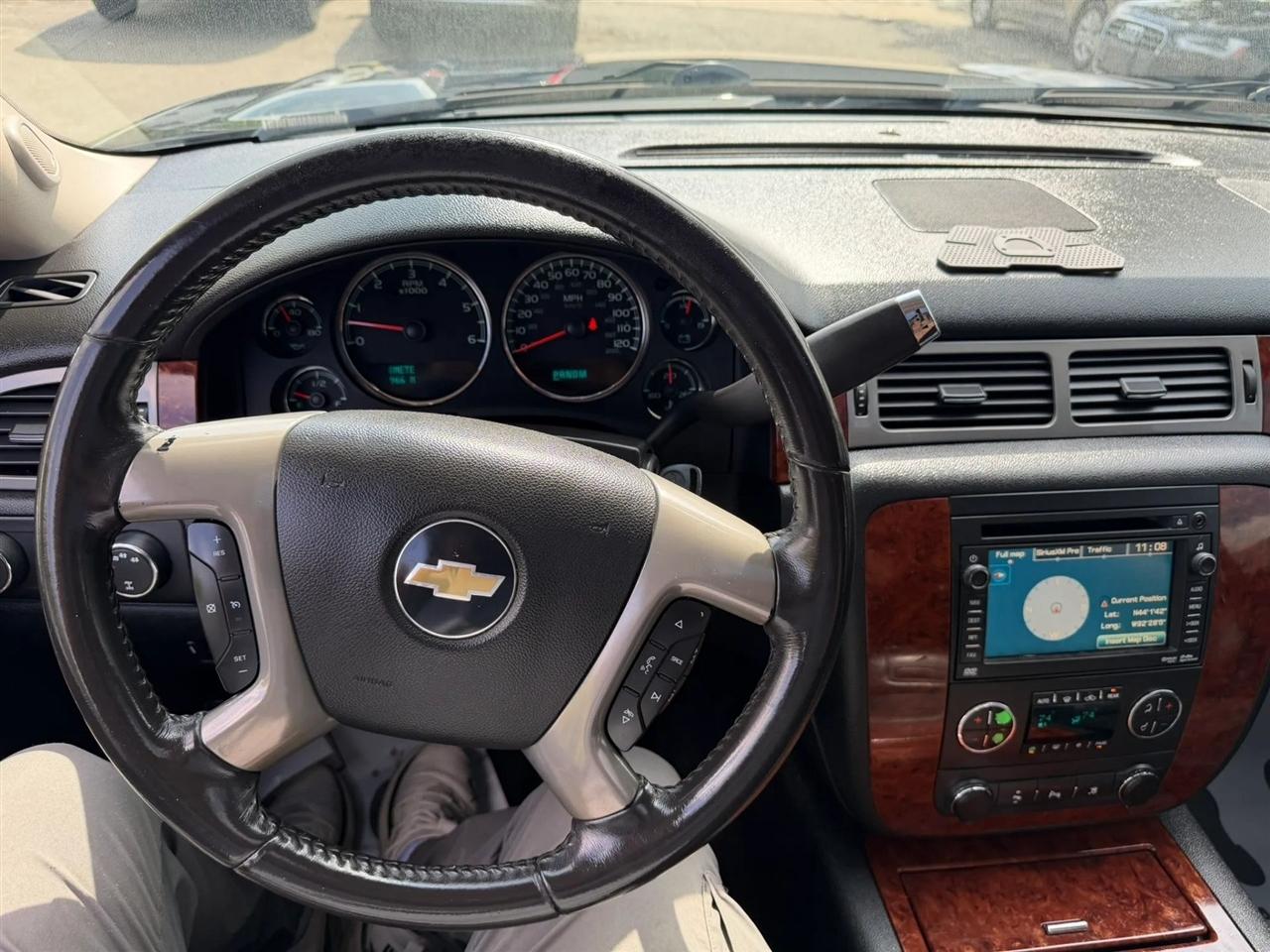 Chevrolet Tahoe  2011