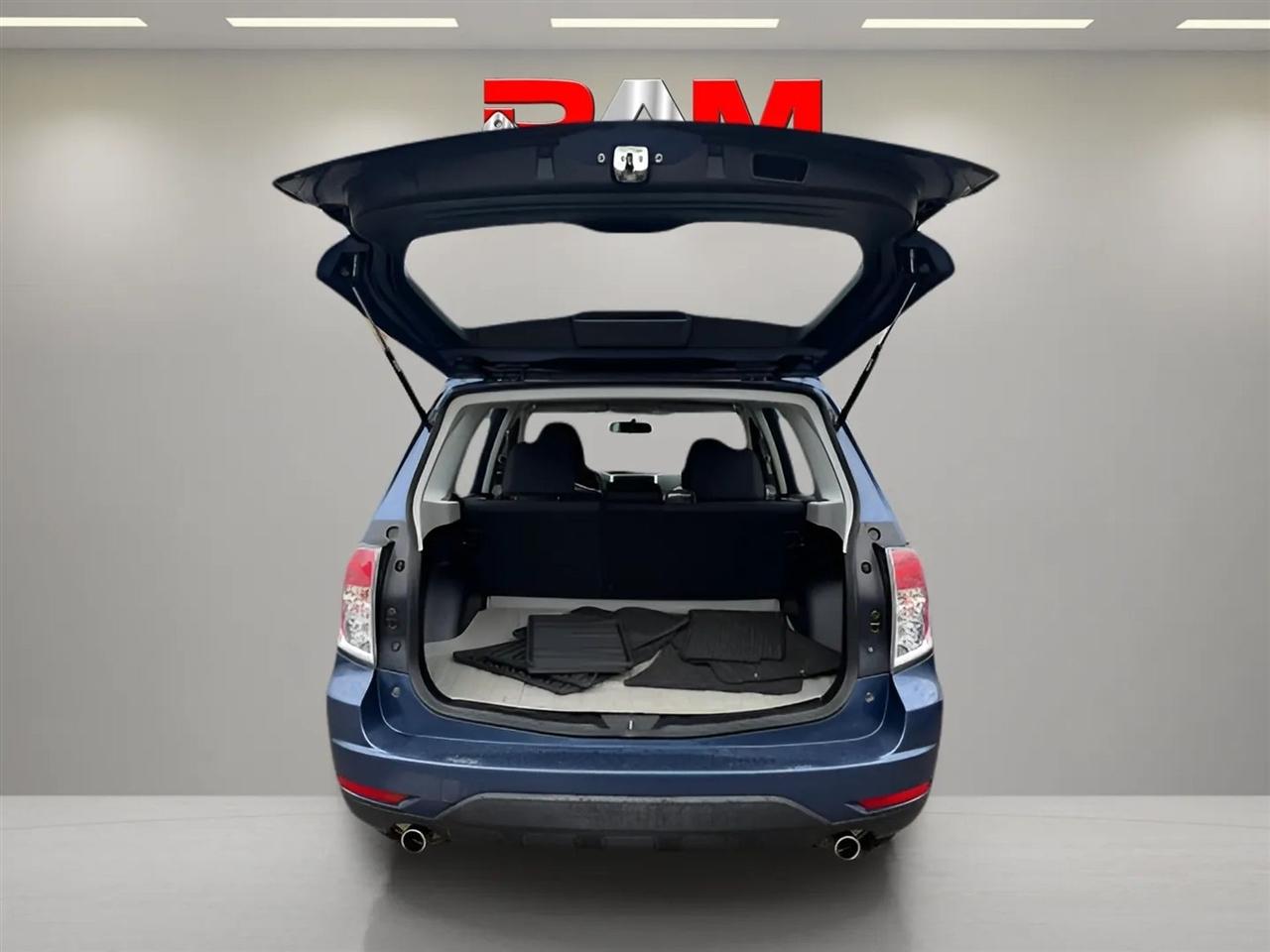 Subaru Forester  2011