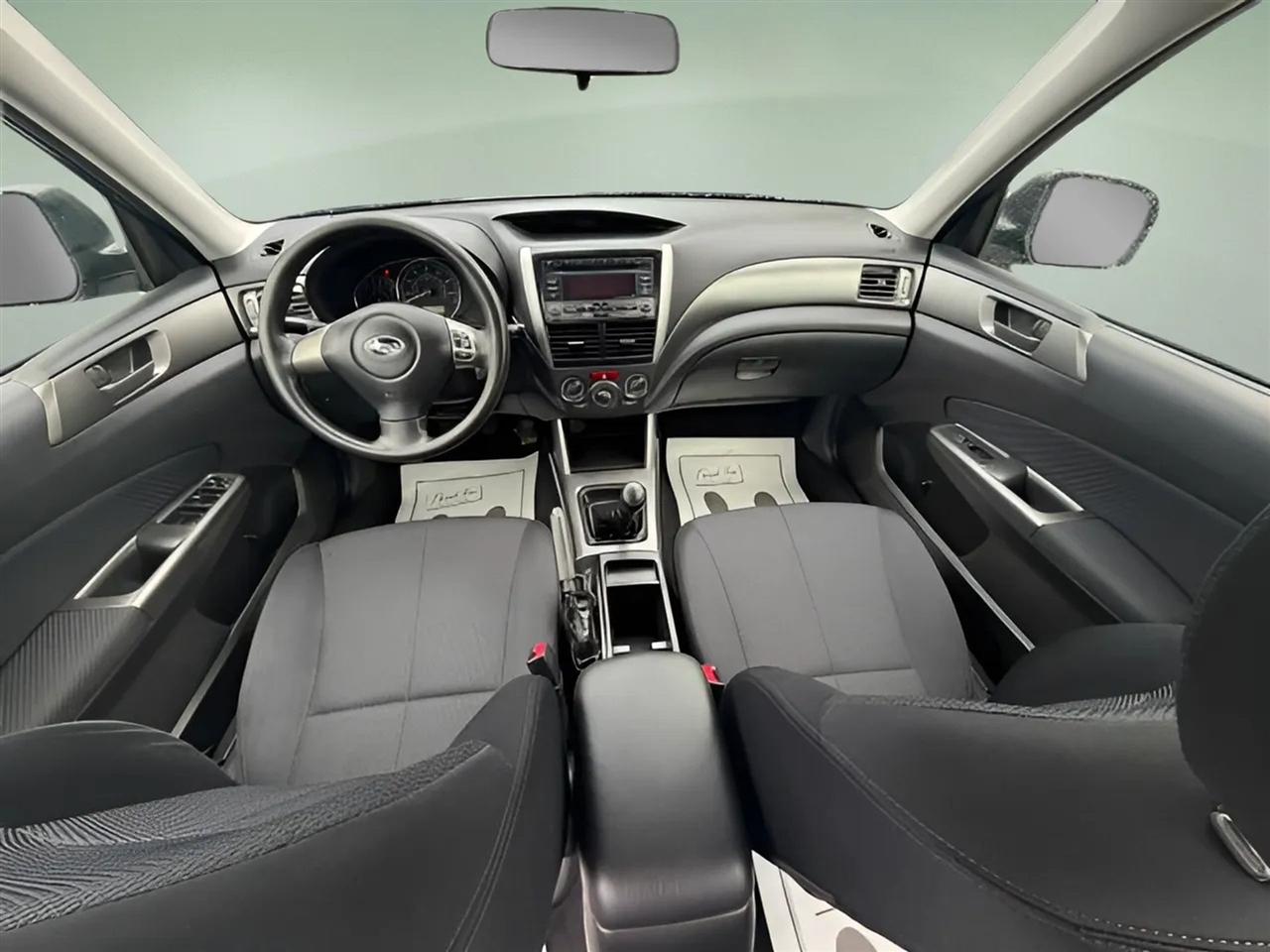 Subaru Forester  2011