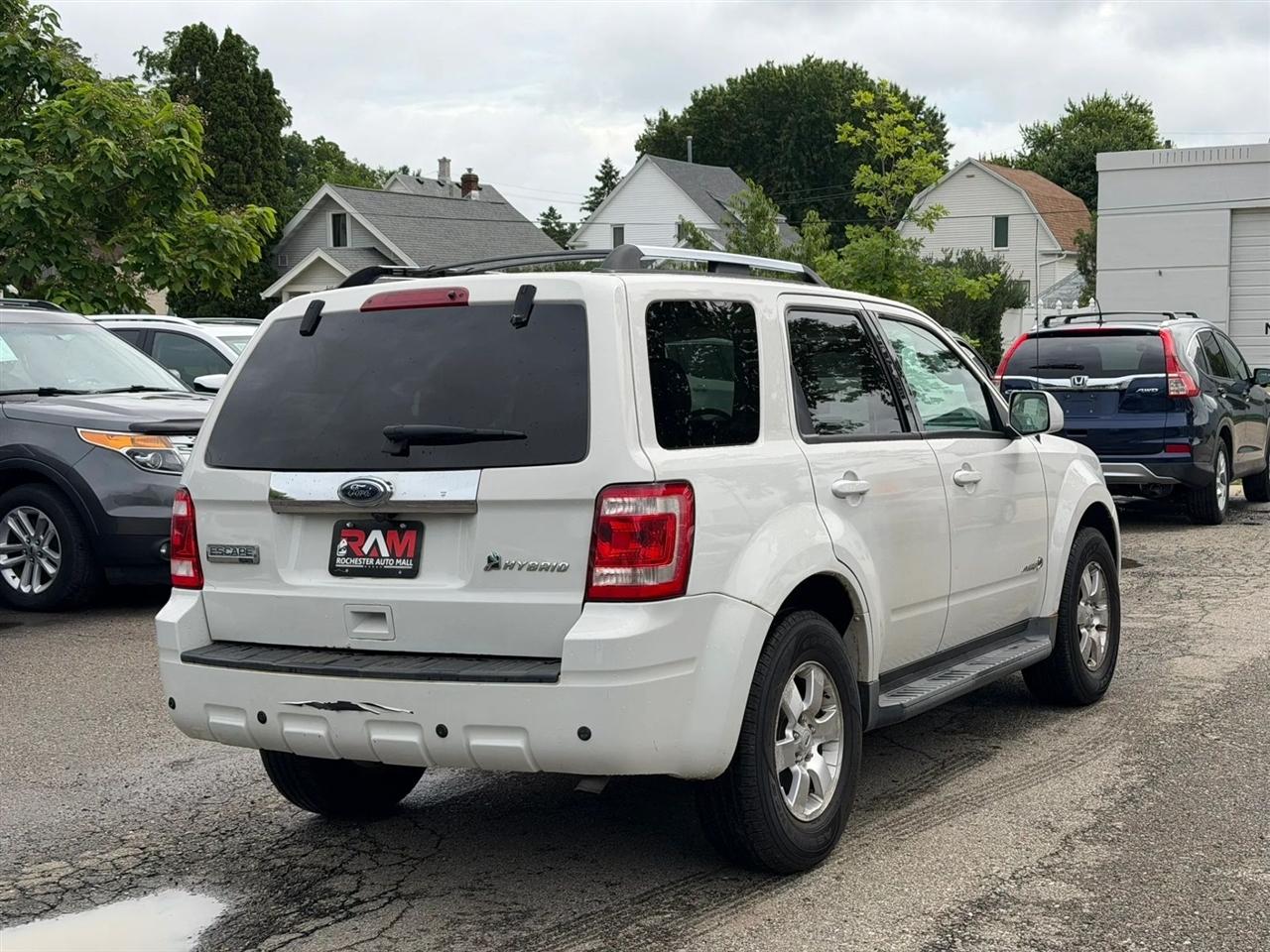 Ford Escape  2010