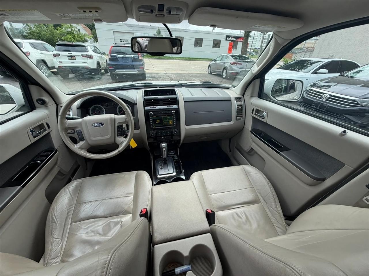Ford Escape  2010